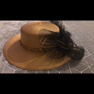 Very cute vintage/Church hat